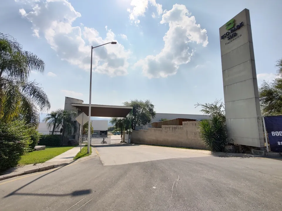 Terreno en VENTA, dentro de parque industrial, Eco Park, Santa Cruz de las Flore
