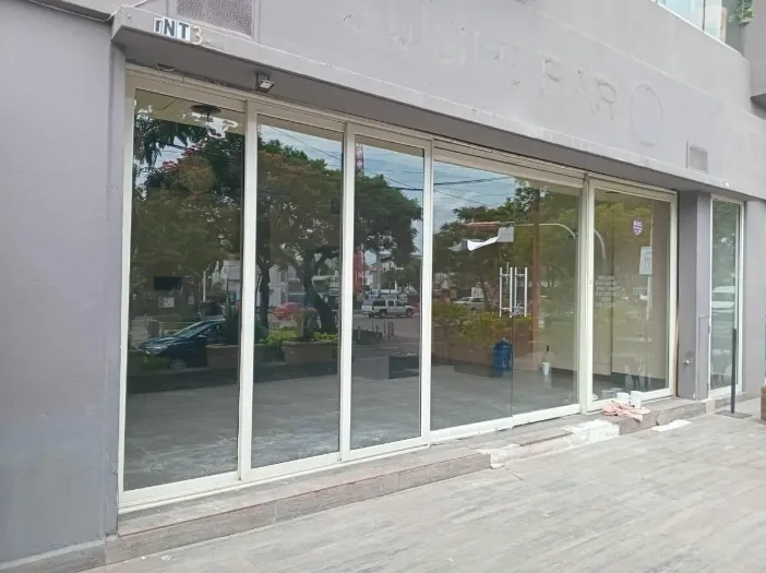 Foto 4 de Local Comercial en renta en C.Jose Guadalupe Montenegro, Americana, Guadalajara