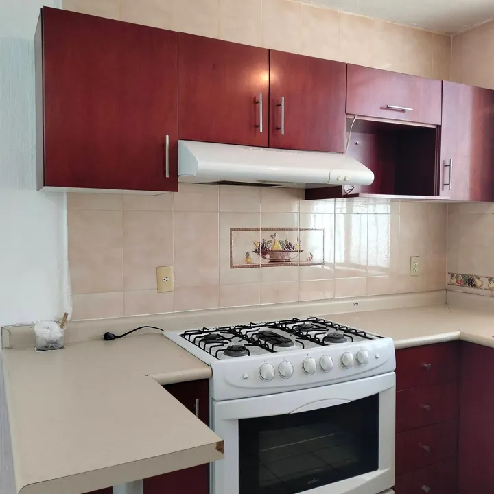 Foto 4 de CASA REMODELADA REAL DEL VALLE