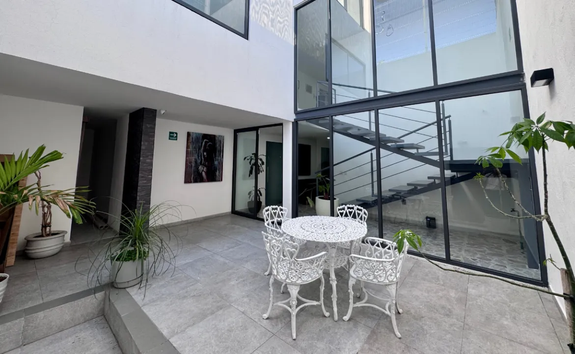 Foto 4 de Local Comercial en renta en Calle Jesús García, Prados Providencia, Guadalajara
