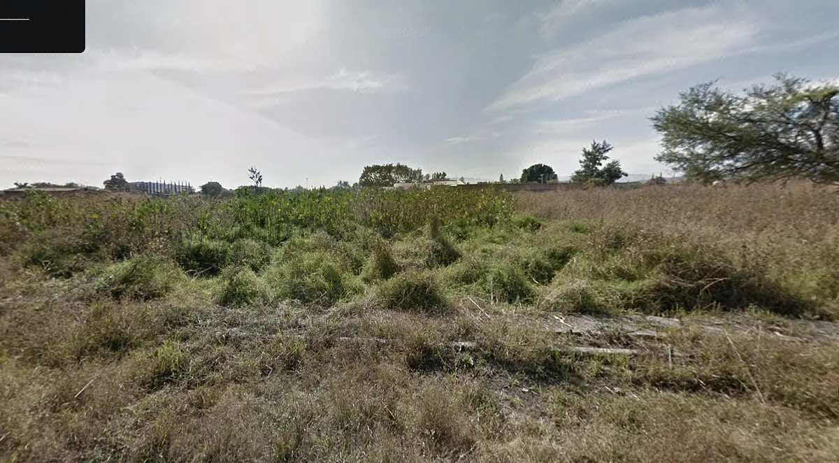 Foto 5 de Terreno comercial cerca del Aeropuerto