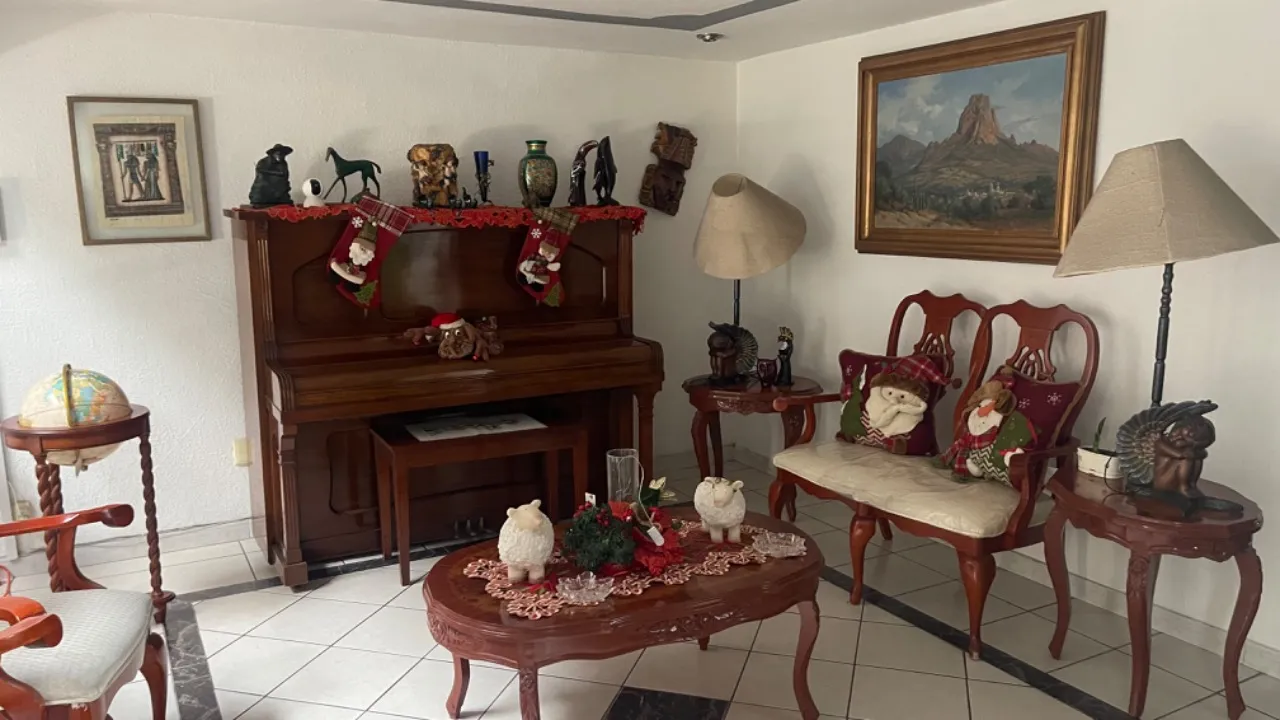 Foto 8 de Casa en venta en Avenida Moctezuma Zapopan , Jardines del sol , Zapopan