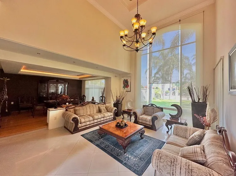 Casa en venta en Avenida del Búfalo, Ciudad Bugambilias, Zapopan