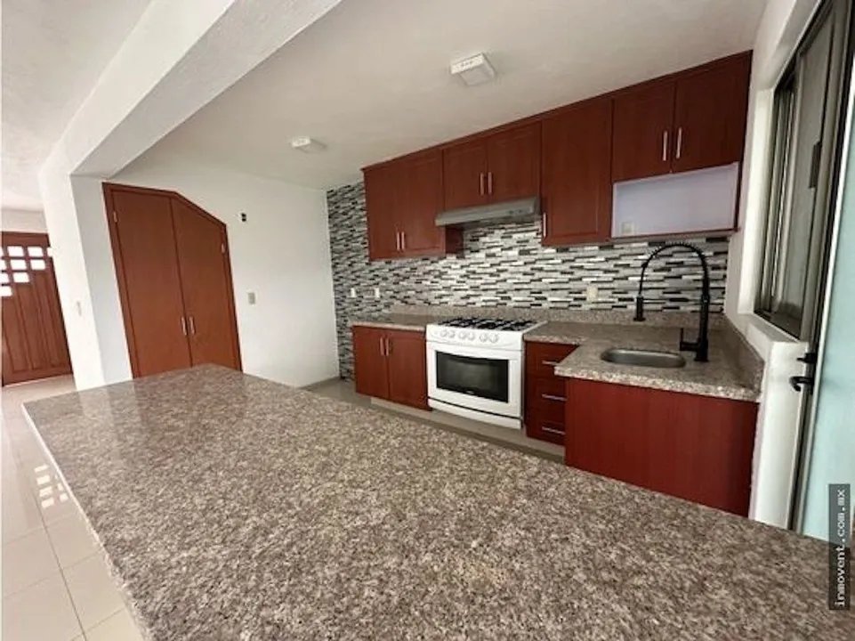 Foto 4 de Casa en renta en condominio Los Almendros, Zapopan