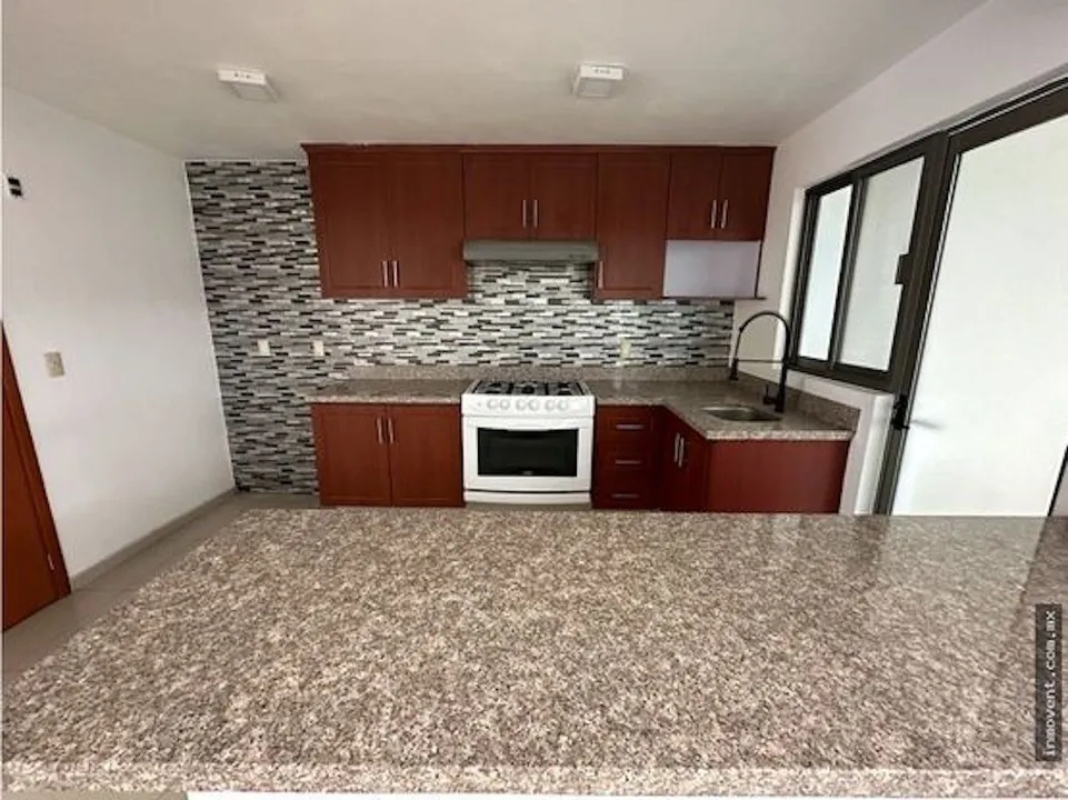 Foto 5 de Casa en renta en condominio Los Almendros, Zapopan