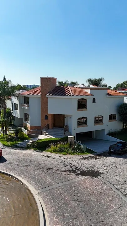 Foto 4 de Casa Venta en esquina en Condominio Valle Real