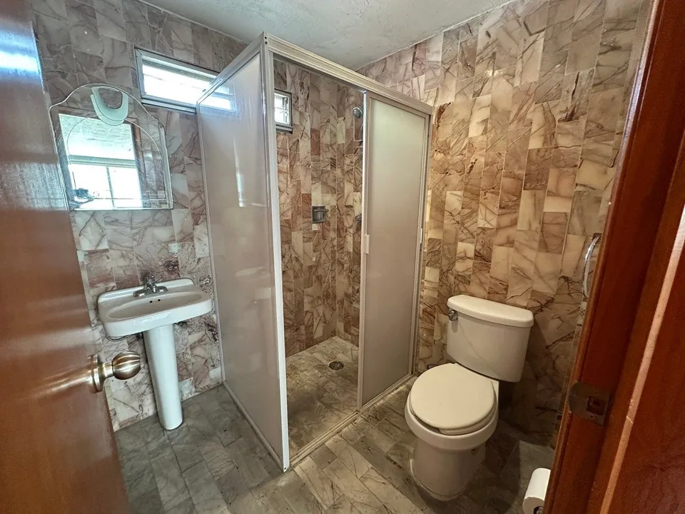 Foto 8 de Departamento en Jardines del Country – ¡Ubicación estratégica, espacios Amplios y Listo para Habitar