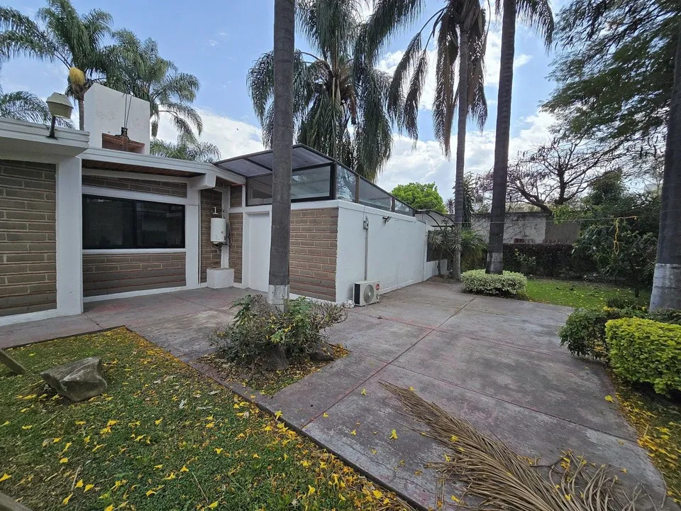 Foto 5 de Casa en Venta de una Planta  con 1,108 m² de Terreno | Coto Privado "Santa Ana T