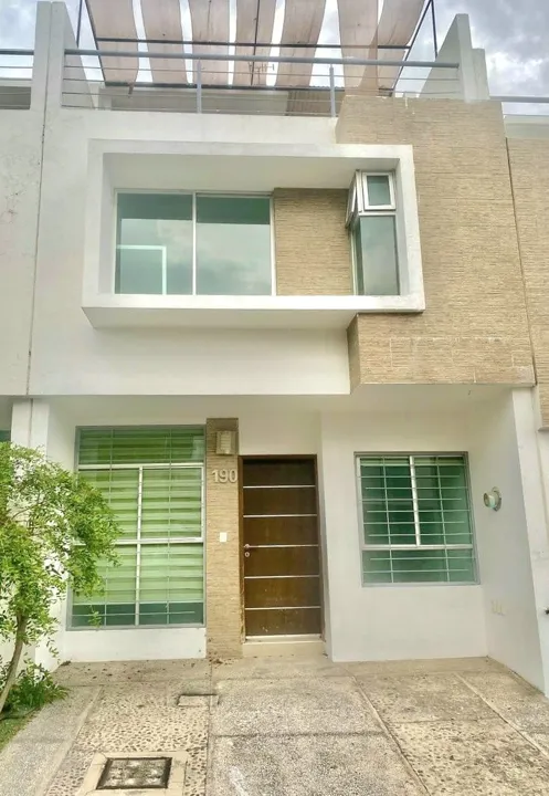 CASA EN VENTA EN BOSQUES NATURA RESIDENCIAL, ZAPOPAN