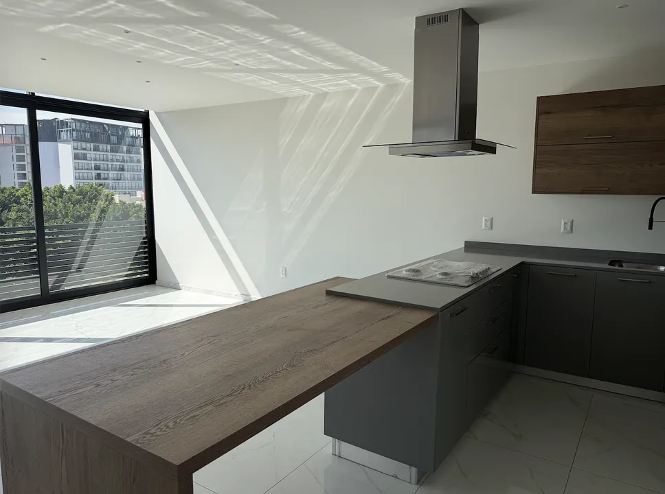 Departamento en Venta en Colomos Providencia en Torre Austra #501 (VR)