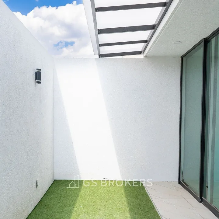 Foto 6 de CASA EN VENTA EN COTO BALUARTE, CASA FUERTE