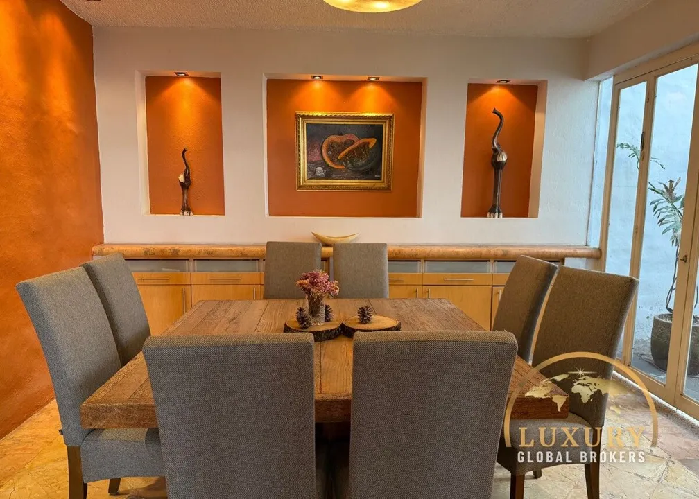 Foto 4 de Enorme Casa en Venta en Ciudad Bugambilias, Zapopan, Jalisco