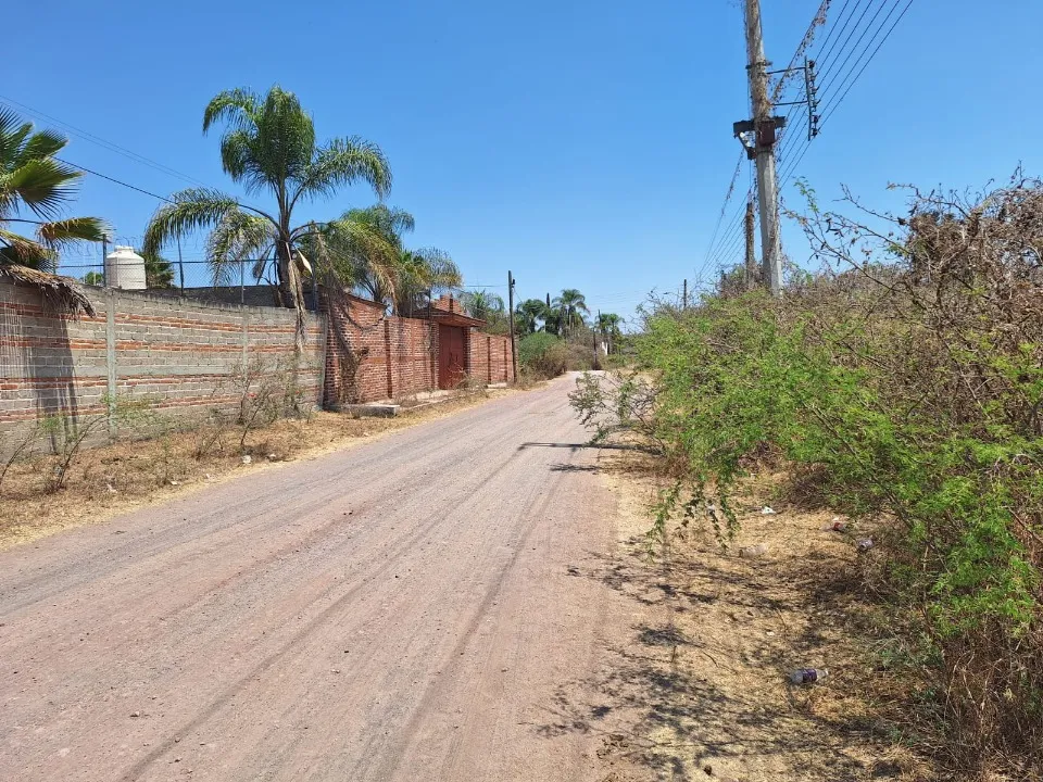 Foto 4 de Terreno en venta en Calzada De Las Casuarinas, Jardines De La Calera , Tlajomulco De Zuñiga