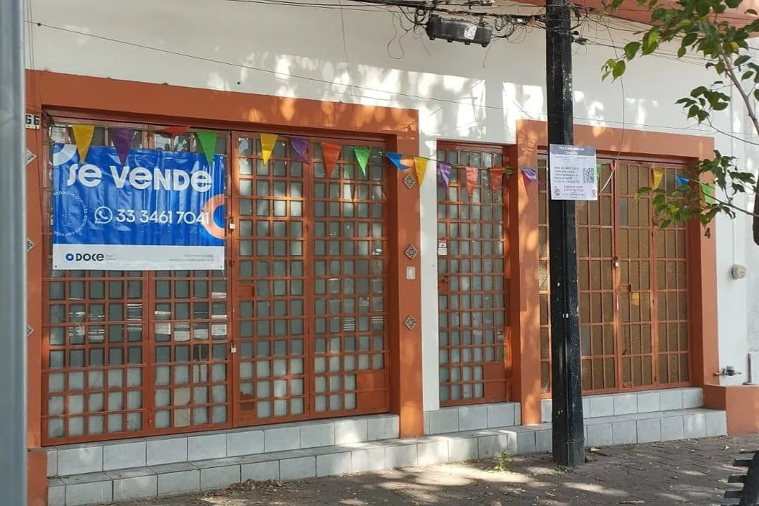 Local en Venta en Av. La Paz, Colonia Americana