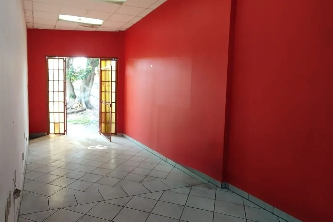 Foto 7 de Local en Venta en Av. La Paz, Colonia Americana