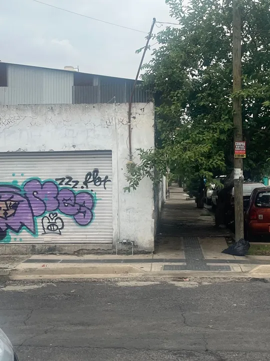 Foto 5 de Atención Corporativos y Franquicias Esquina Comercial  200m² Frente a  Bara