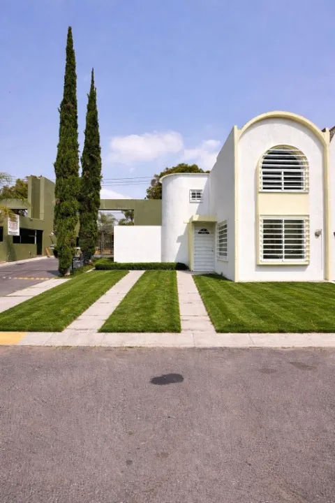 Casa en venta en Paseo de los Olivos, Olivos Tlaquepaque, San Pedro Tlaquepaque