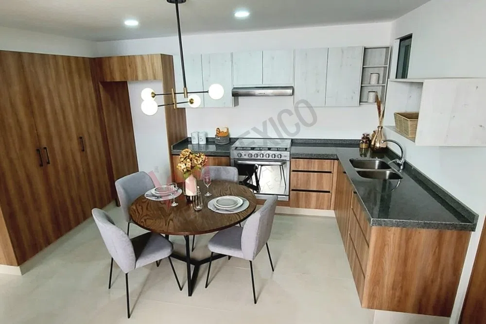Foto 3 de Propiedad en VENTA - Calle Román Morales 288, Reforma, 44890 Guadalajara, Jal, México