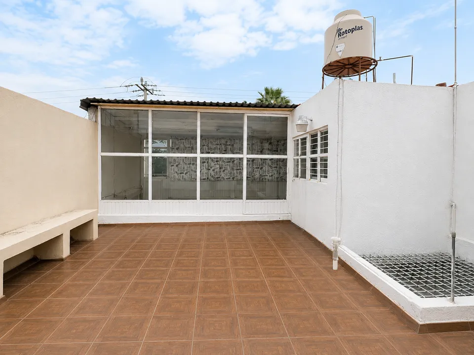Foto 4 de Casa en Venta, Col. Jardines de Santa Isabel, Guadalajara, Jalisco