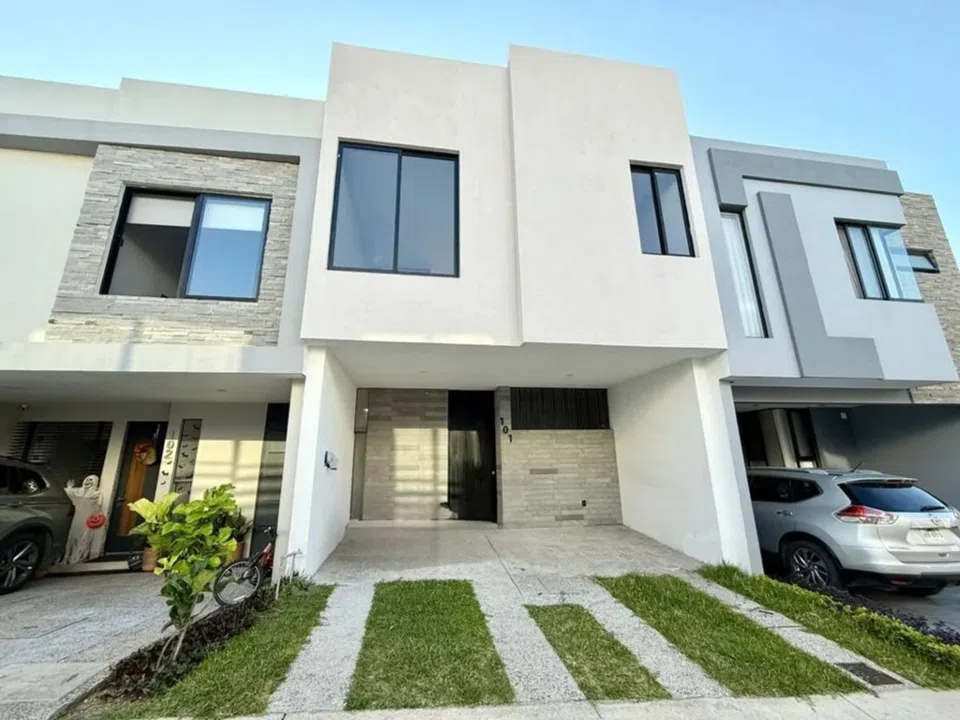 Casa en venta en Avenida Madeiras, Capital Norte, Zapopan