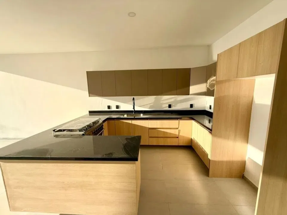 Foto 6 de Casa en venta en Avenida Madeiras, Capital Norte, Zapopan