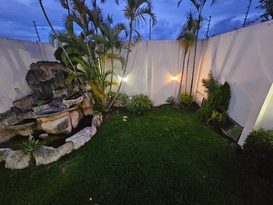 Foto 9 de Casa en Venta en Bugambilias - Circuito de las Flores Sur 2483