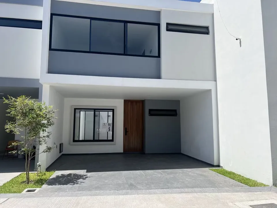 CASA EN RESIDENCIAL TANCÍTARO EL COLLI, ZAPOPAN
