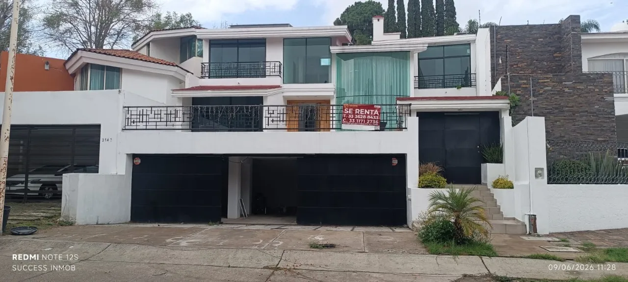 Foto 2 de Casa en renta en Ciudad Bugambilias, Bugambilias, Zapopan
