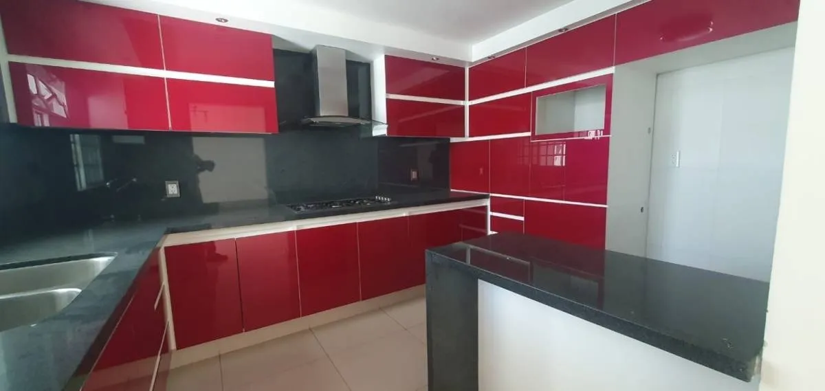 Foto 5 de Casa en venta en Calle Jerez, Santa Elena Alcalde, Guadalajara