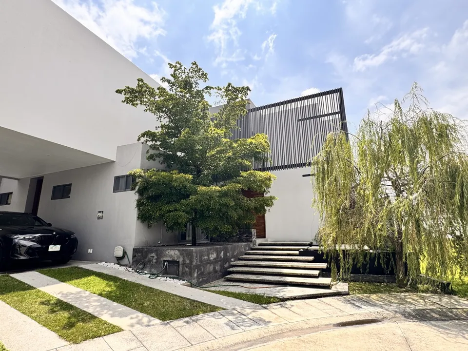 Foto 3 de Casa en Venta en Mitica Residencial (Recorrido Virtual)