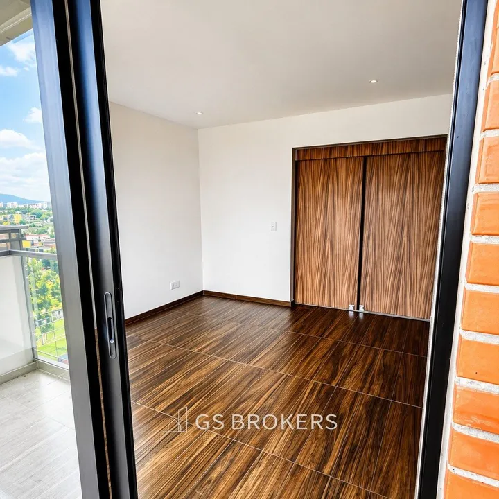 Foto 6 de Departamento en Venta Torre Sant Uriel por Chapalita