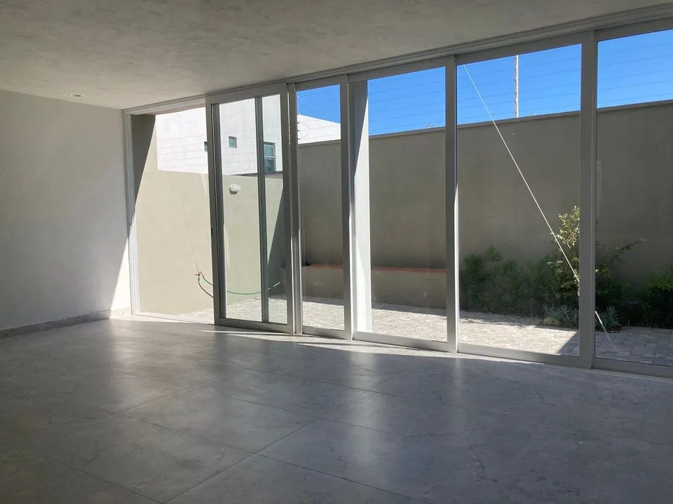 Foto 4 de Casa en Venta en Coto Roble, Bosques Vallarta, Zapopan