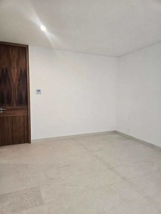 Foto 8 de Departamento en venta en Country Club, Guadalajara | 2 recámaras con balcón.
