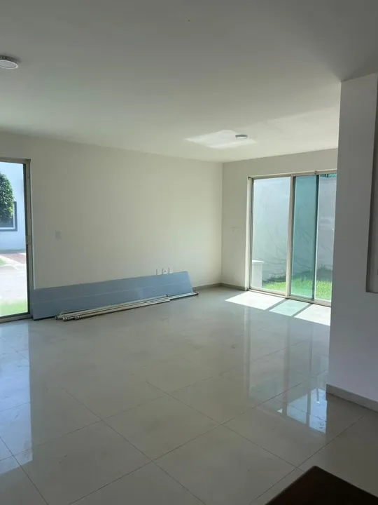 Foto 4 de Hermosa casa en esquina en Nueva Galicia Coto Andalucía