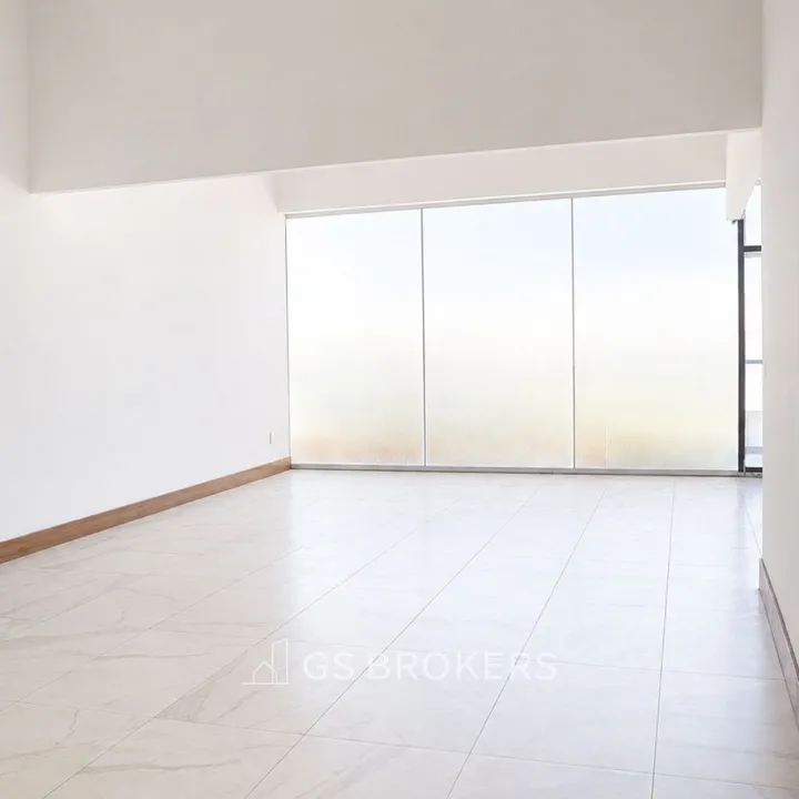 Foto 3 de Local Comercial 36 en Venta | Silver Center -Technology Park