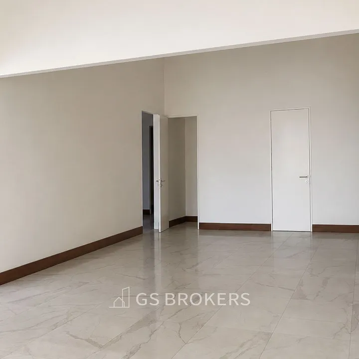 Foto 6 de Local Comercial 36 en Venta | Silver Center -Technology Park