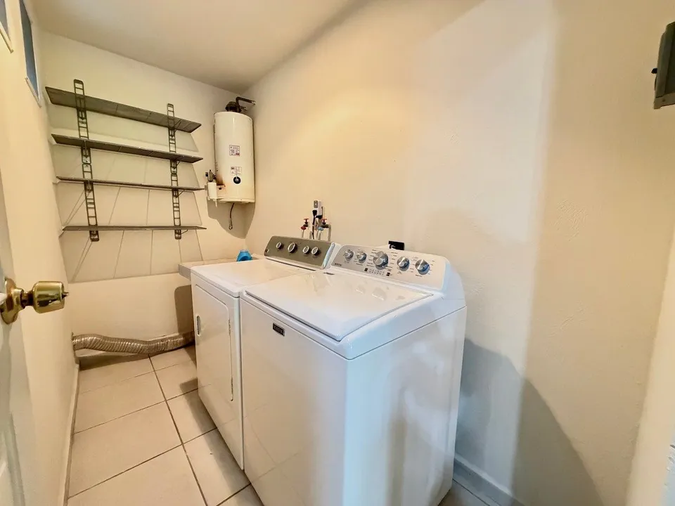 Foto 8 de Casa en Venta en Residencial Santa Fe | Frente a Parque | Junto al ITEA