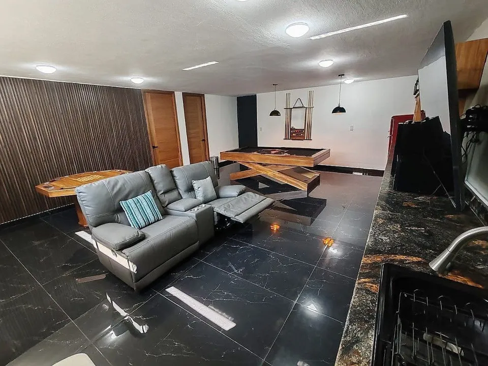 Foto 8 de SE VENDE INCREIBLE Y GRANDE CASA EN PAISAJES DEL TESORO