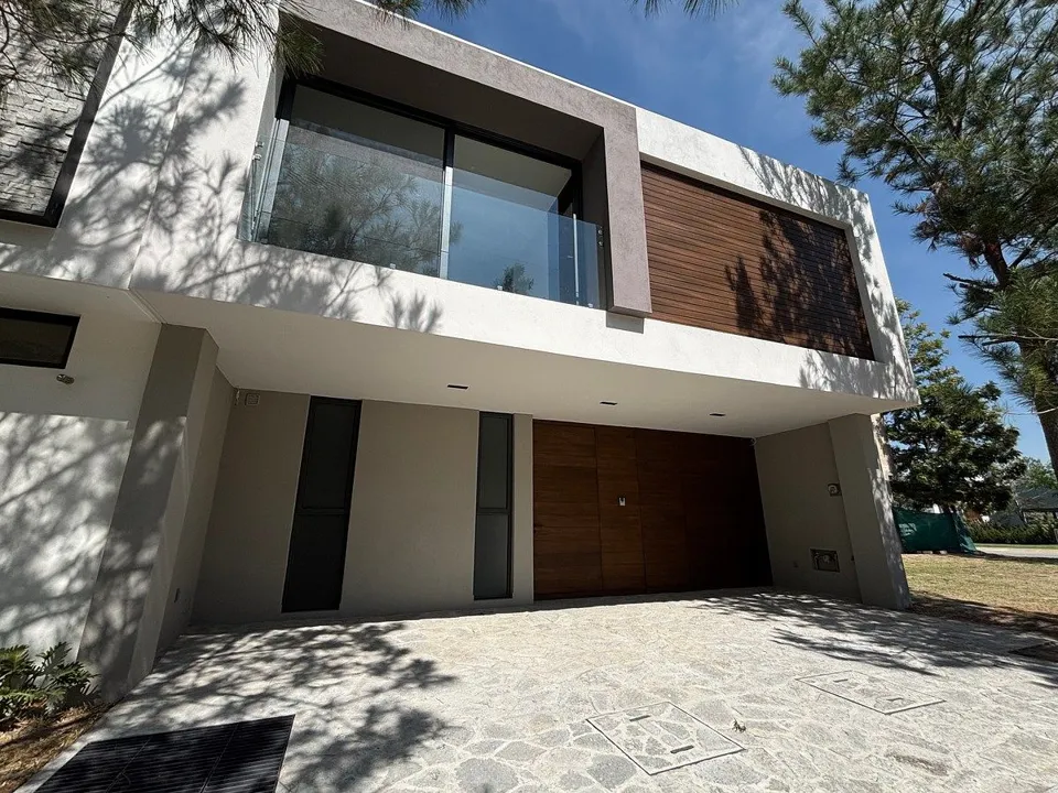 Foto 2 de Casa en Venta en Privanza Coto Senda