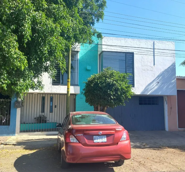 Bodega Comercial en renta en Santo Tomás, Santa María, Guadalajara