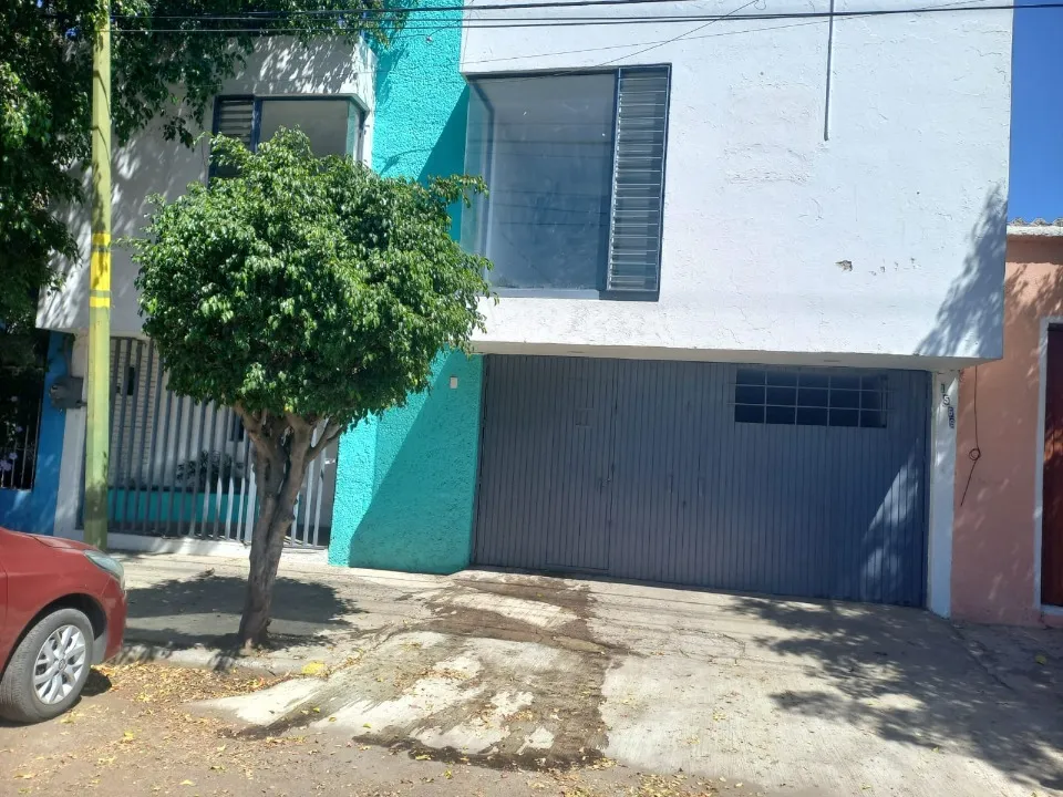 Foto 2 de Bodega Comercial en renta en Santo Tomás, Santa María, Guadalajara