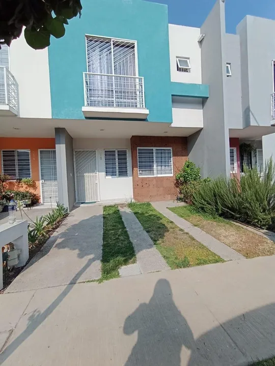 Amplia Casa Nueva en Coto en Tonala, Jalisco en Venta $2´850,000-- 3 rec · 80.00