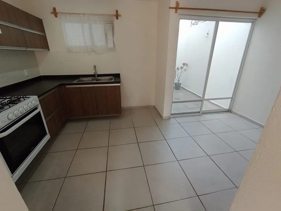 Foto 2 de Amplia Casa Nueva en Coto en Tonala, Jalisco en Venta $2´850,000-- 3 rec · 80.00