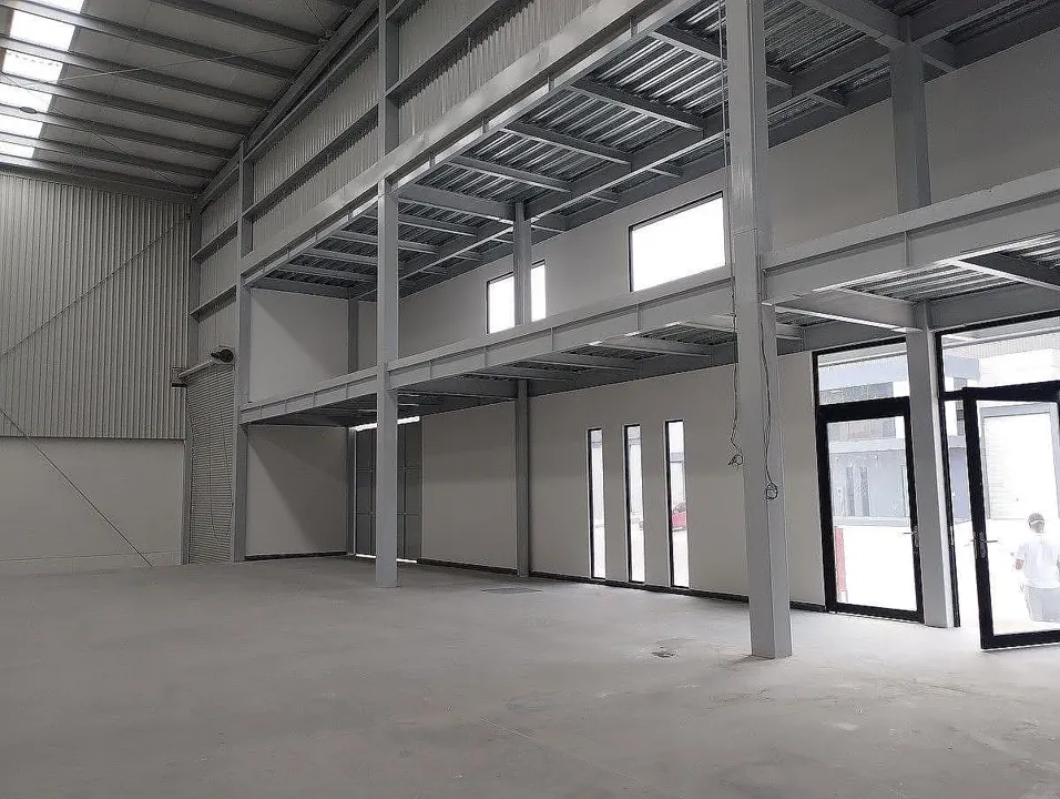 Foto 2 de Bodega en Renta , NAVE – Parque Industrial    San Sebastianito