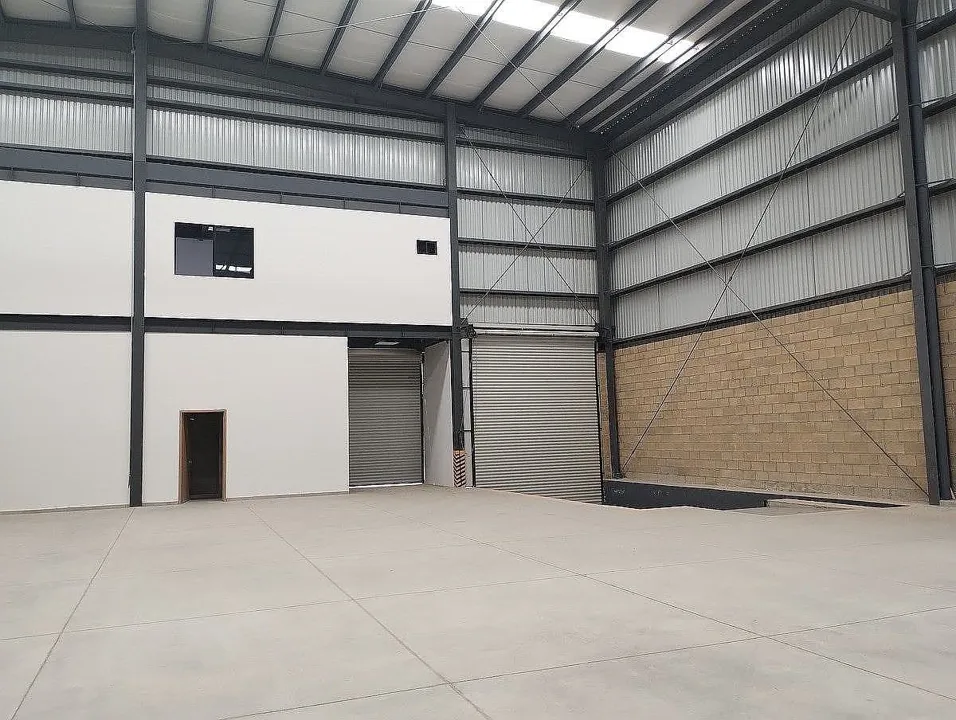 Foto 4 de Bodega en Renta , NAVE – Parque Industrial    San Sebastianito