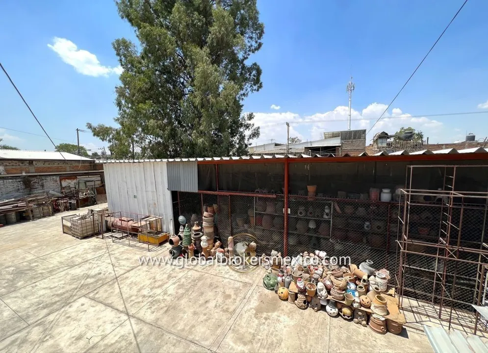 Foto 7 de Excelente Bodega con Amplio Terreno de Maniobras en Santa Paula, Tonala, Jalisco
