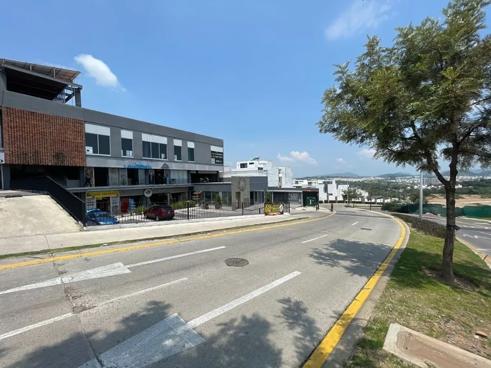 Local en venta en Plaza comercial, Colonia Sendas Residencial, Zapopan