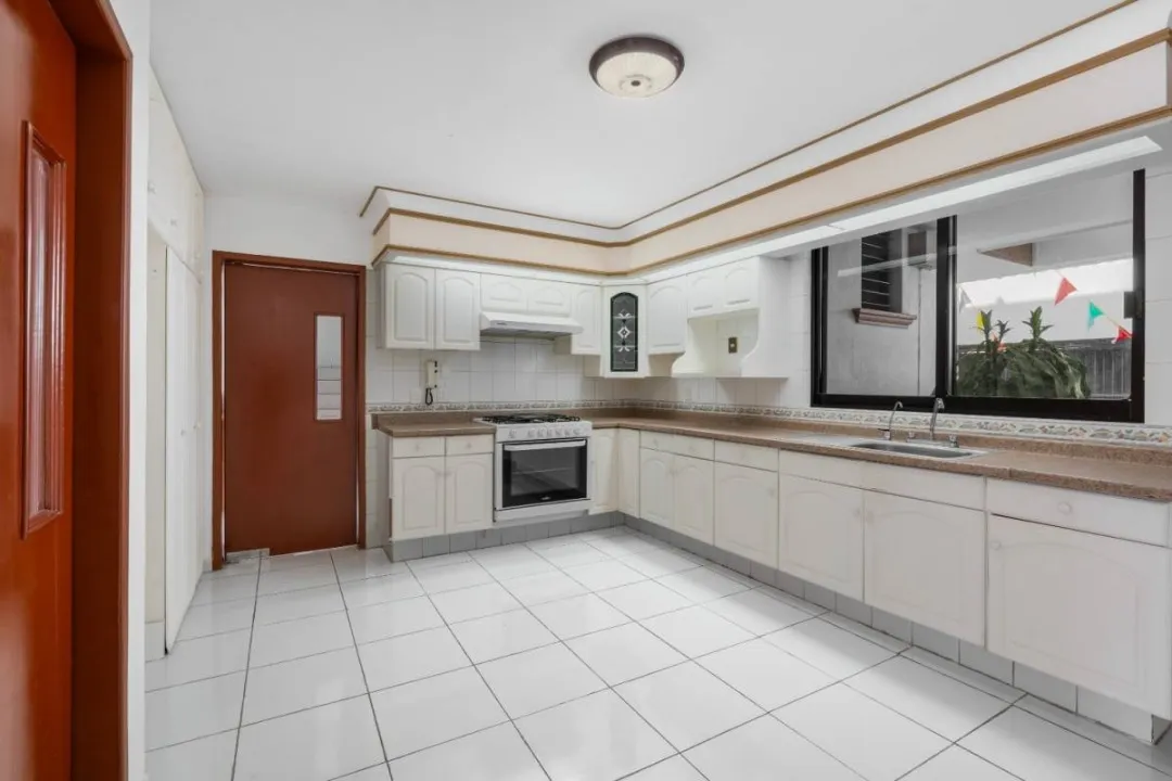 Foto 4 de Casa en venta en Calle Aldous Huxley, Jardines Universidad, Zapopan