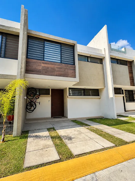 CASA EN VENTA EN JARDINES DE SANTA ANITA