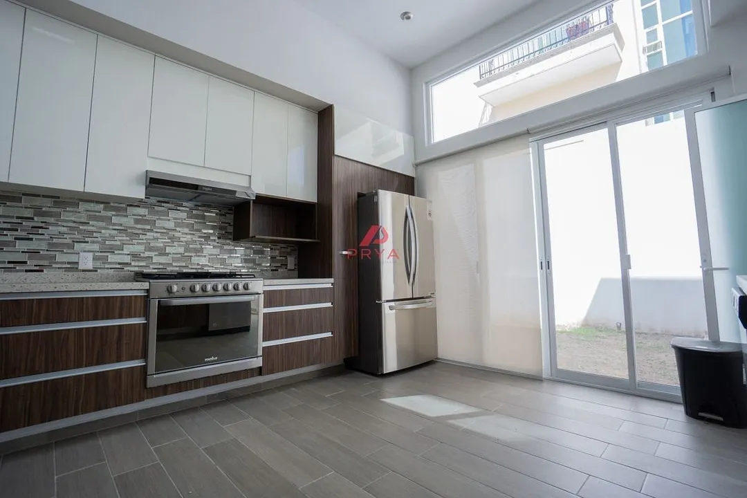Foto 7 de Casa en venta en Lago Nogal Tlajomulco | 4 recámaras y doble altura
